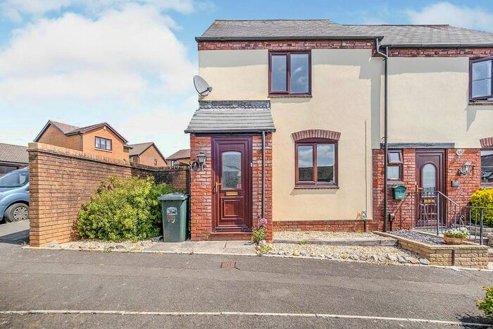 2 Bedroom Detached House To Rent In Rydon Acres, Kingsteignton, Newton Abbot, Devon, TQ12