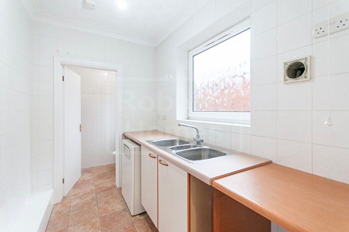 4 Bedroom Detached House For Sale In Station Road, Ystradgynlais, Swansea, West Glamorgan, SA9