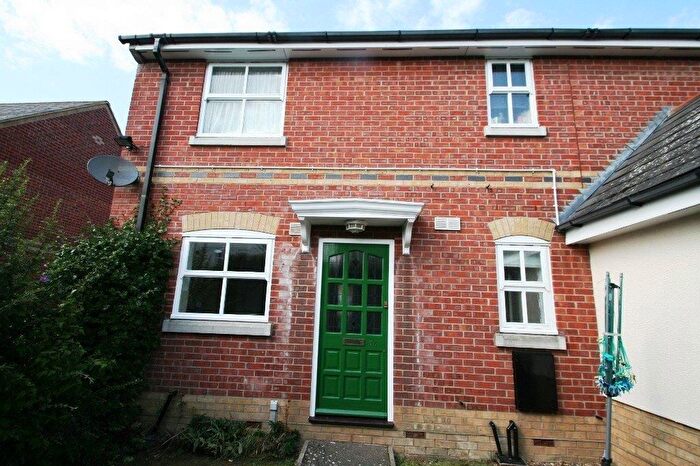 1 Bedroom Flat To Rent In Napier Crescent, Wickford, SS12