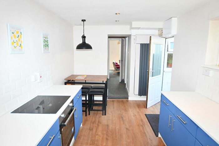 2 Bedroom End Of Terrace House For Sale In Queen Street, Lydney, GL15