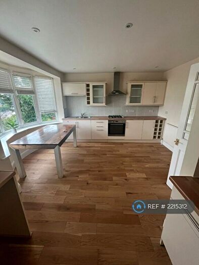 3 Bedroom Semi-Detached House To Rent In Longhill Avenue, Chatham, ME5