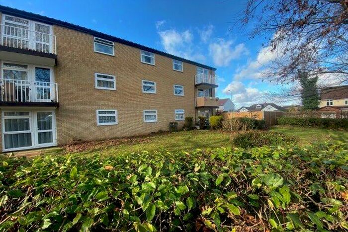 2 Bedroom Flat To Rent In Balmoral Close, Stevenage SG2