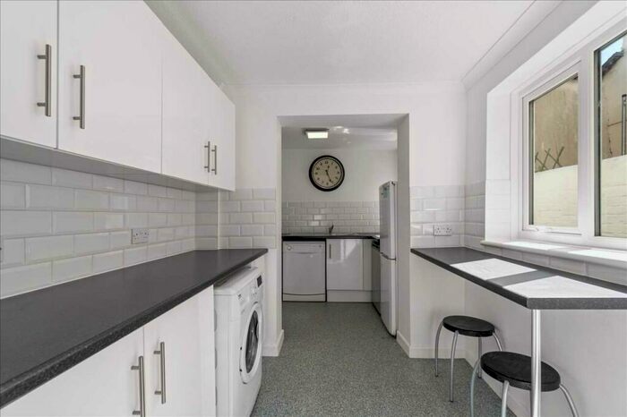 5 Bedroom Terraced House To Rent In Chedworth Street, Plymouth, PL4