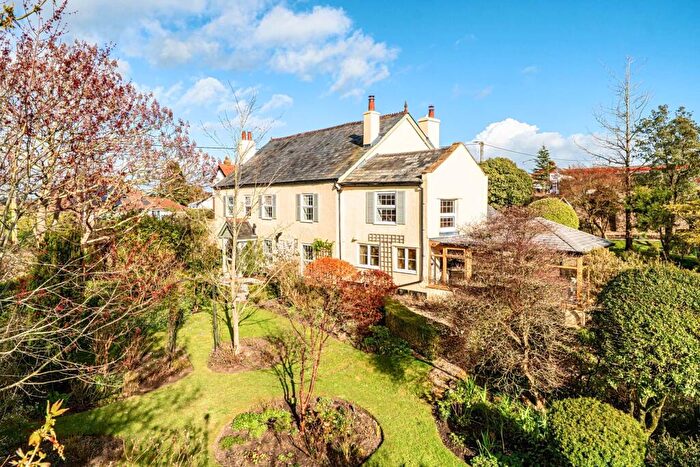 4 Bedroom Detached House For Sale In Lyme Road, Axminster, Devon, EX13