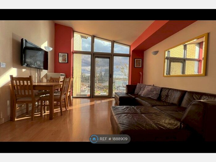 1 Bedroom Flat To Rent In Spackman House, London, SW6