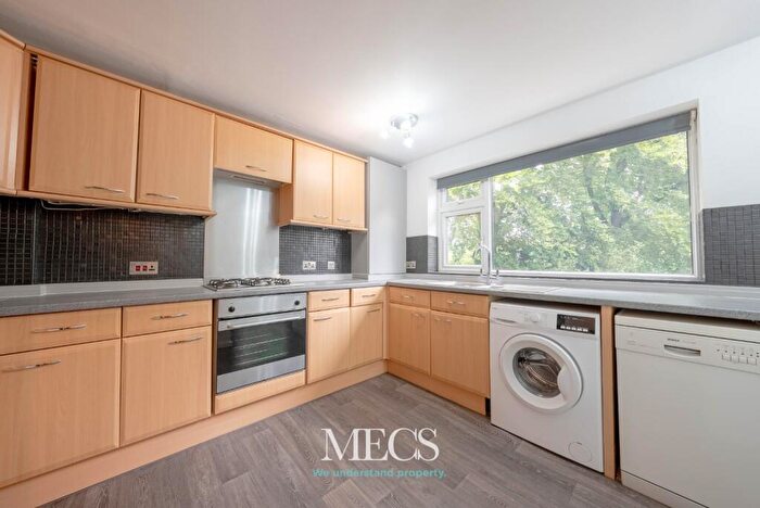 2 Bedroom Flat For Sale In Ormsby Court, Richmond Hill Road, Birmingham, West Midlands, B15