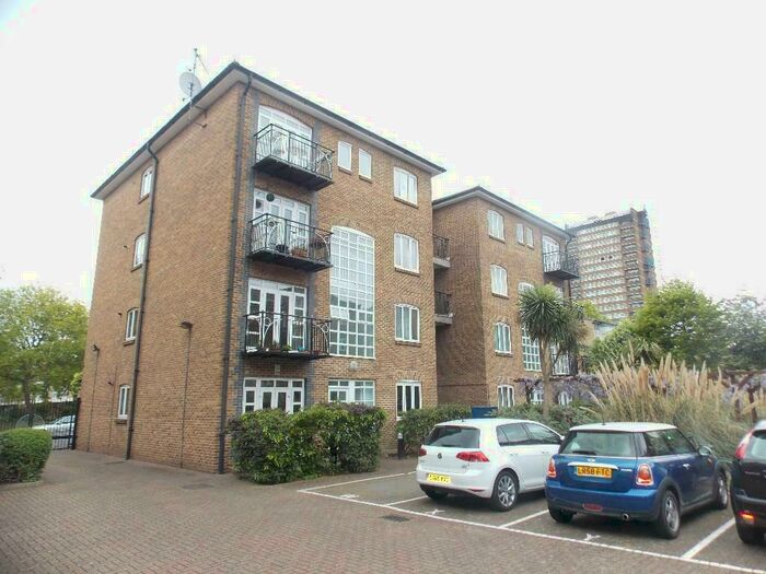 1 Bedroom Apartment To Rent In Empire Wharf, Old Ford Road, Bow, E3