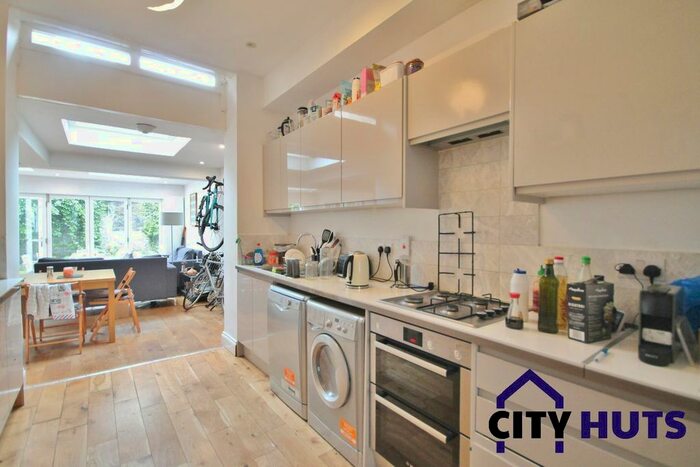 5 Bedroom Terraced House To Rent In Mayton Street, London, N7