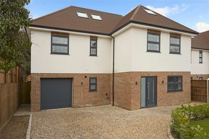 5 Bedroom Detached House To Rent In Pine Hill, Epsom, KT18