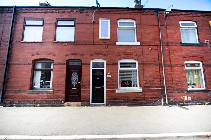 4 Bedroom Terraced House For Sale In Arundel Street, Newtown, WN5