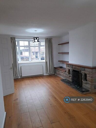 4 Bedroom Semi-Detached House To Rent In Toton, Nottingham, NG9