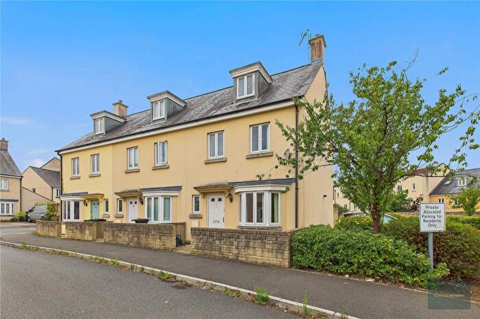 4 Bedroom End Of Terrace House For Sale In Orchid Drive, Bath, BA2