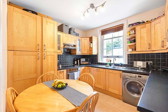 1 Bedroom Flat To Rent In Queen's Club Gardens, London, W14