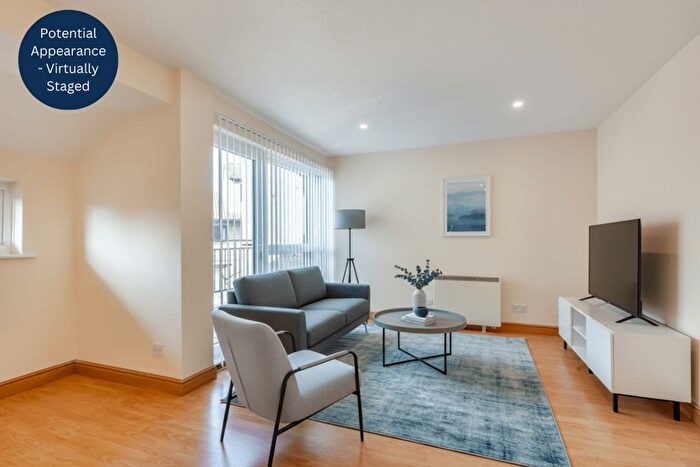 1 Bedroom Flat For Sale In The Gallops, Langdon Hills, SS16