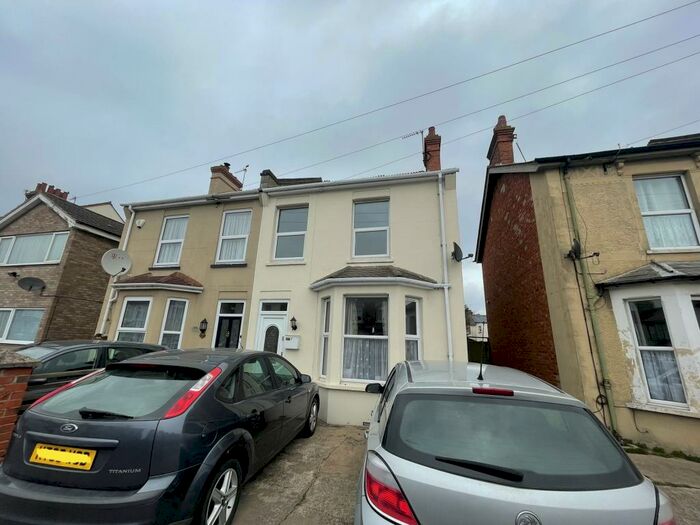 4 Bedroom House To Rent In St. Osyth Road, Clacton-On-Sea, CO15