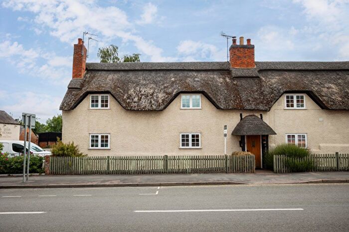 2 Bedroom Semi-detached House For Sale In High Street, Syston, LE7