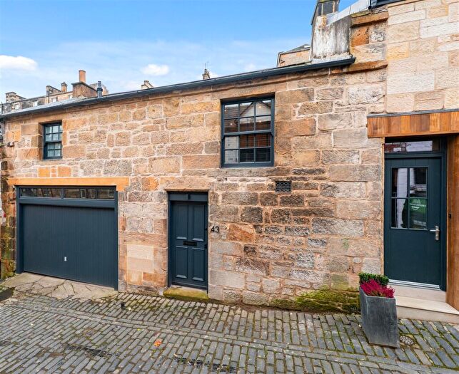 1 Bedroom Mews For Sale In Woodside Terrace Lane, Park, G3