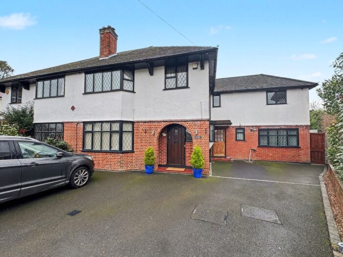 4 Bedroom Property For Sale In Austin Avenue, Bromley, BR2