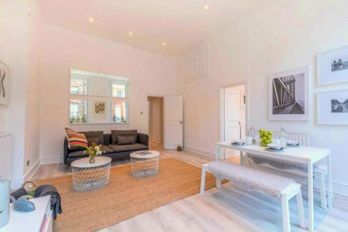 1 Bedroom Flat To Rent In Nottingham Place, Marylebone, W1U