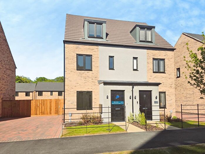 3 Bedroom Property To Rent In Cotton Close, Peterborough, PE8
