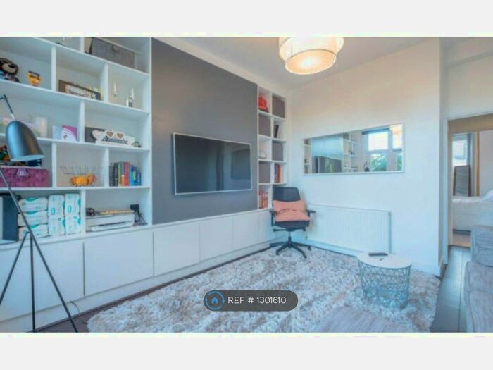 1 Bedroom Flat To Rent In Beatrice Avenue, London SW16