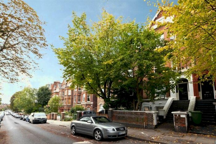 Studio To Rent In Greencroft Gardens, South Hampstead, NW6