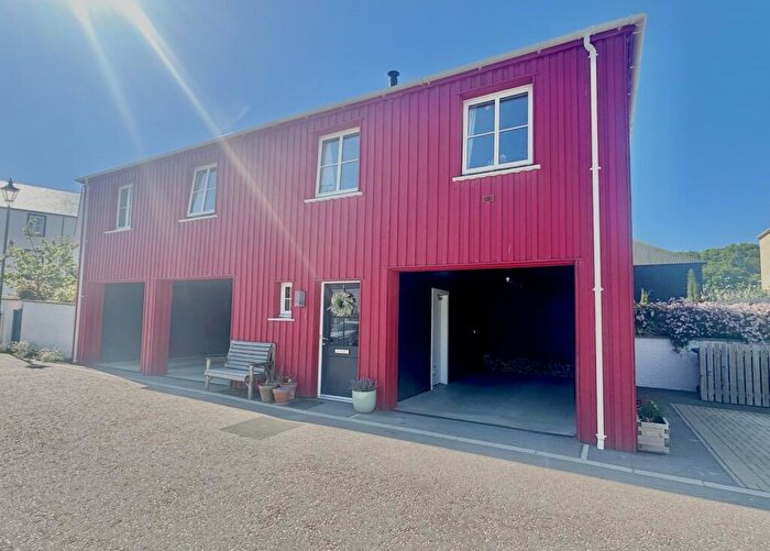 2 Bedroom Detached House For Sale In Bishops Hill Court, Tornagrain, Inverness, IV2