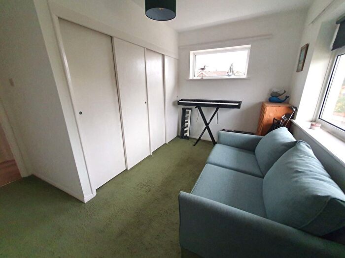 2 Bedroom Flat To Rent In Cypress Close, Whitstable, CT5