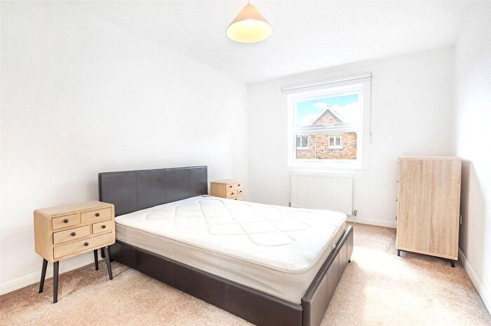 2 Bedroom Flat To Rent In Priory Road, Parsons Lodge, London, NW6
