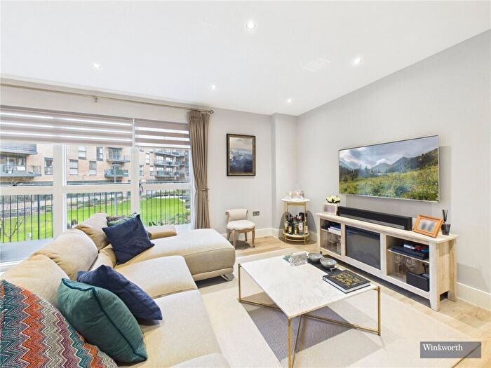 2 Bedroom Apartment For Sale In Lyon Road, Harrow, HA1