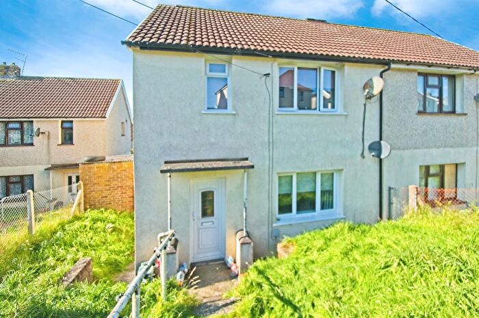 2 Bedroom Semi-Detached House For Sale In Heol-Y-Bryn, Fochriw, Bargoed, CF81