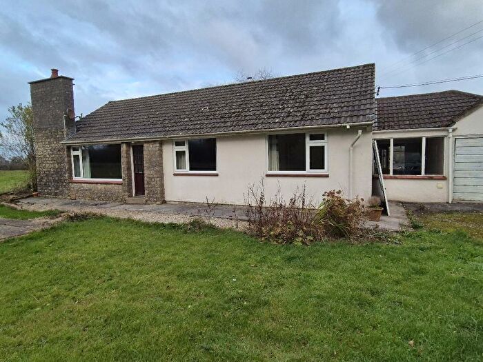 3 Bedroom Bungalow To Rent In Emborough, Radstock, BA3