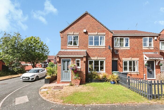 3 Bedroom Detached House For Sale In Brecon Avenue, Worcester, Worcestershire, WR4