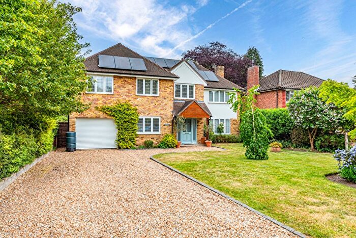 5 Bedroom Detached House For Sale In Pyrford, Surrey, GU22
