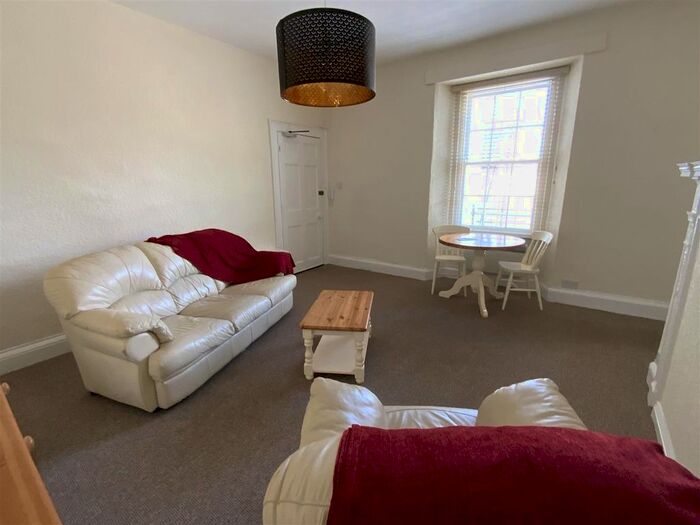 1 Bedroom Flat To Rent In Torrington Street, Bideford, EX39