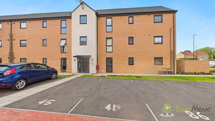 2 Bedroom Flat For Sale In Foxglove Way, Balby, Doncaster, Yorkshire, DN4