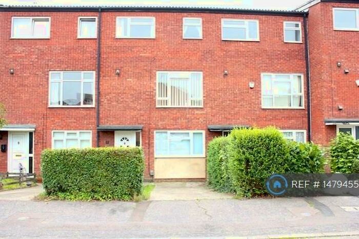 5 Bedroom Terraced House To Rent In Sullivan Close, Colchester, CO4