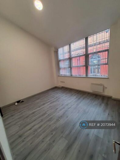 1 Bedroom Flat To Rent In Drake Street, Rochdale, OL16