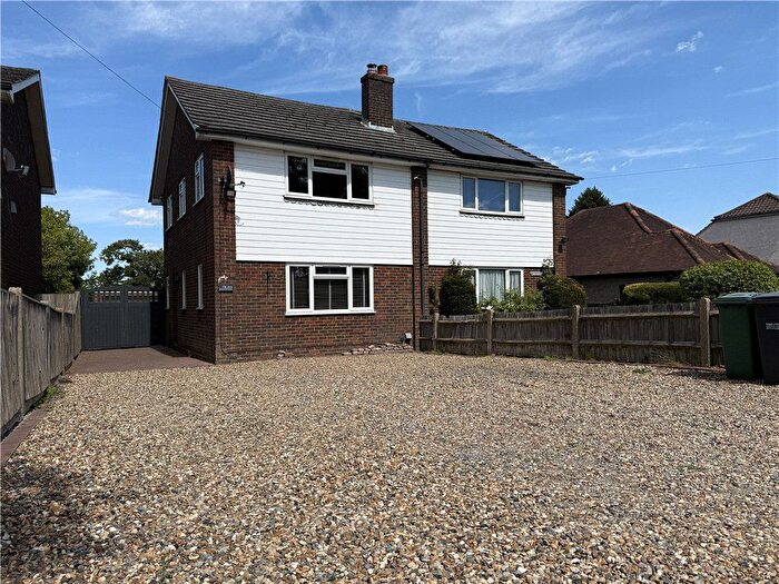 3 Bedroom Semi-Detached House For Sale In Brighton Road, Lower Kingswood, KT20