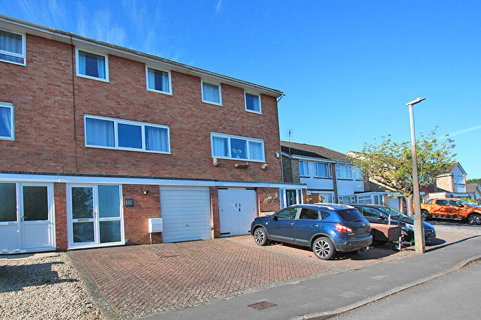 3 Bedroom Terraced House For Sale In Crane Furlong, Highworth, SN6