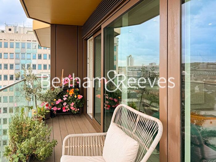 2 Bedroom Flat To Rent In Brigadier Walk, Royal Arsenal Riverside, SE18
