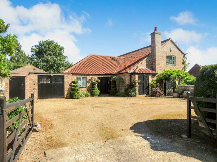 6 Bedroom Detached House For Sale In Nursery Lane, Hockwold, IP26