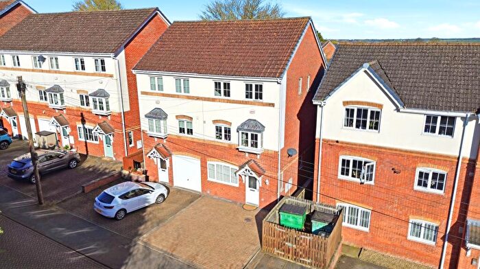 4 Bedroom Semi Detached House For Sale In Tower Crescent, Tadcaster, LS24