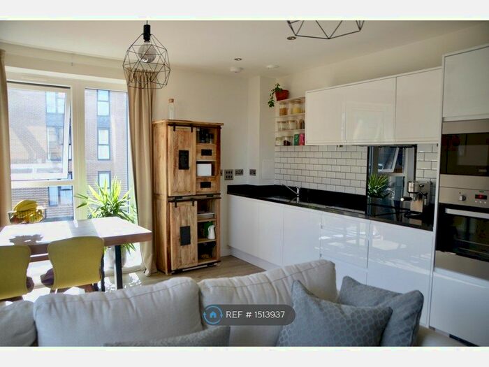 2 Bedroom Flat To Rent In Kington House, London, SE7