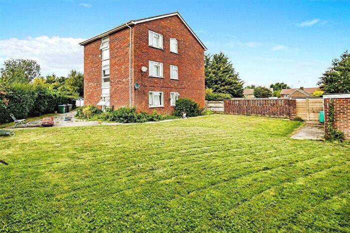 2 Bedroom Flat For Sale In St. Cuthmans Road, Steyning, West Sussex, BN44