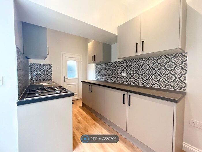 3 Bedroom Terraced House To Rent In Minehead Street, Leicester, LE3