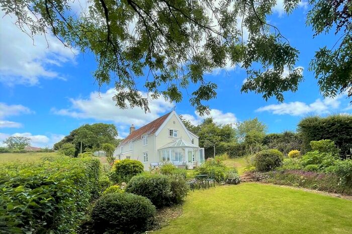 4 Bedroom Cottage For Sale In Butcombe, Bristol, BS40