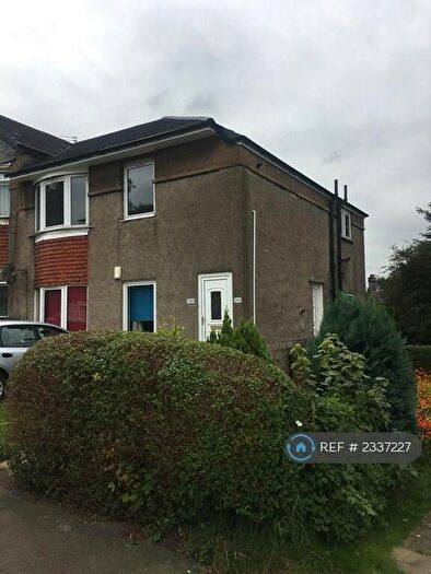3 Bedroom Flat To Rent In Gladsmuir Road, Glasgow, G52