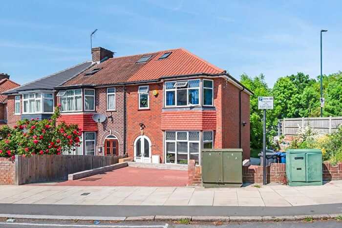 3 Bedroom Property To Rent In Orchard Gate, Greenford, UB6