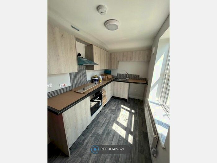 1 Bedroom Flat To Rent In North Street, Cannock, WS11